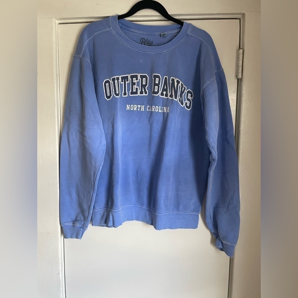 Outer Banks North Carolina Blue Sweater size Small‎